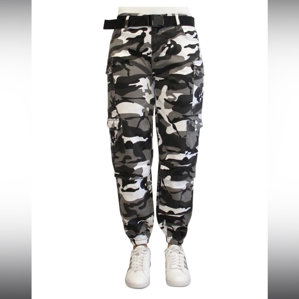 black/white camo cargos
